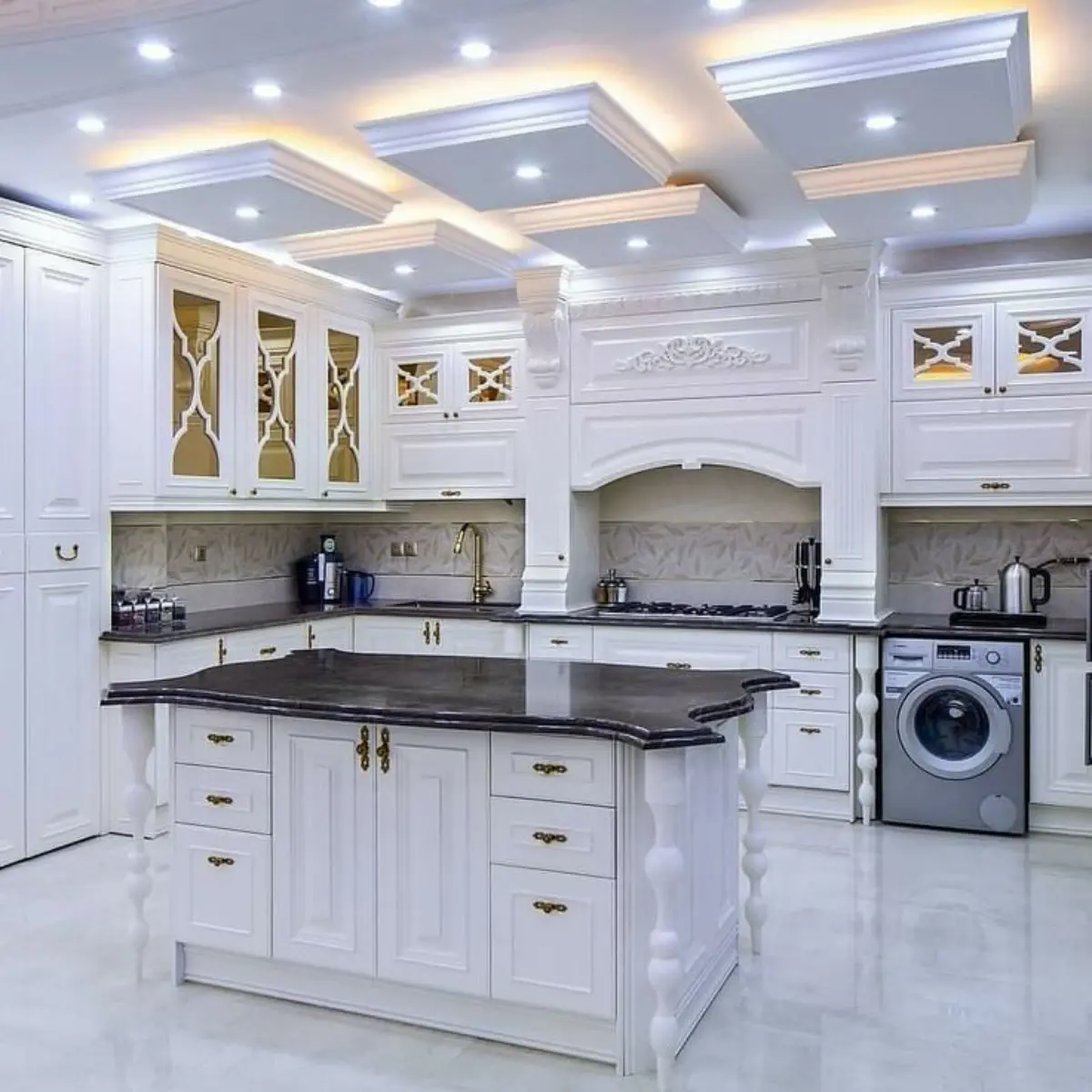 کابینت و جزیره کلاسیک سفید