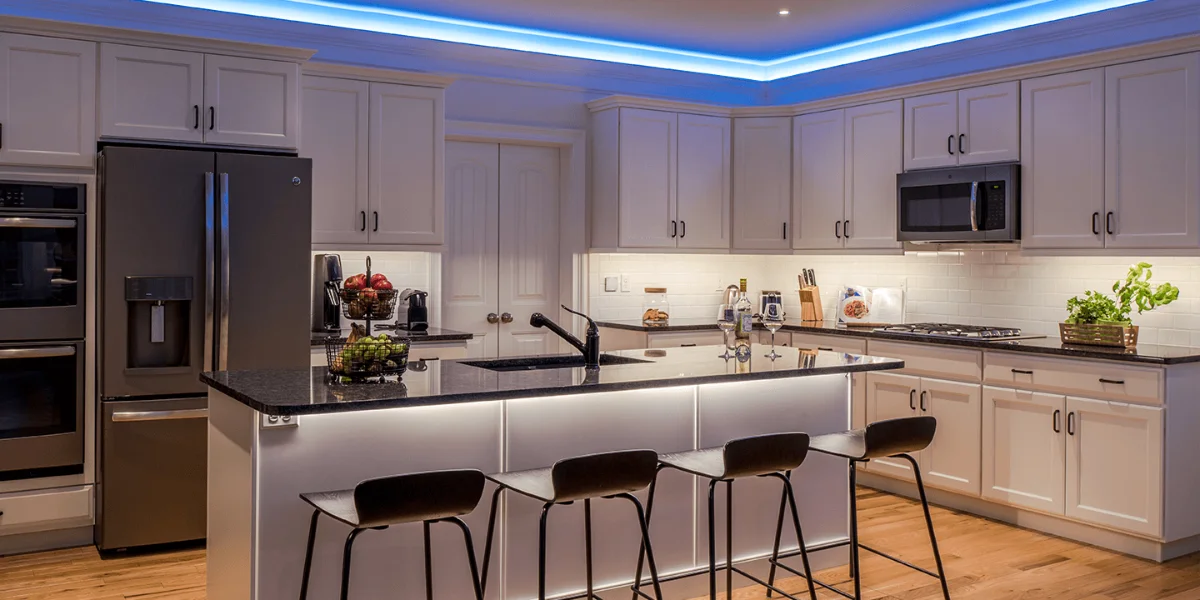 نورپردازی LED زیر کابینت و ریل قابل تنظیم