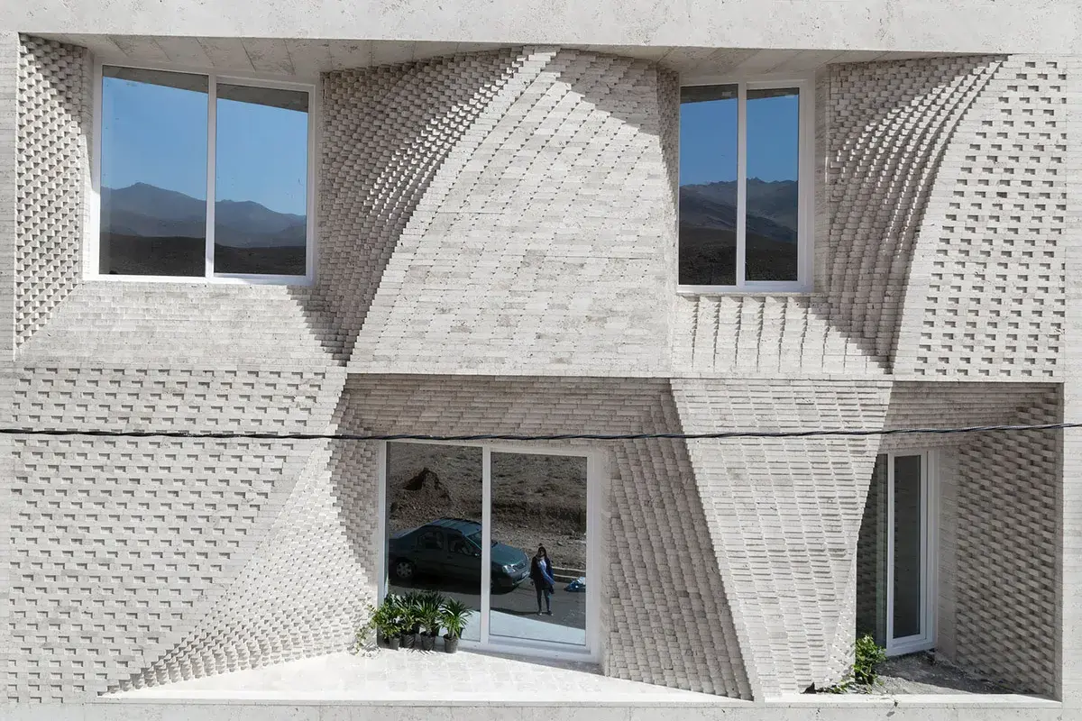 سنگ نمای ساختمان سفید