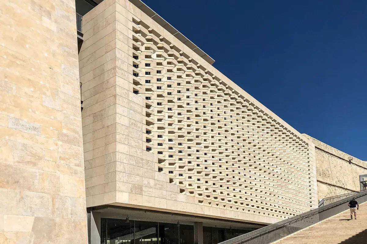 سنگ تراورتن سفید کرم برای نما
