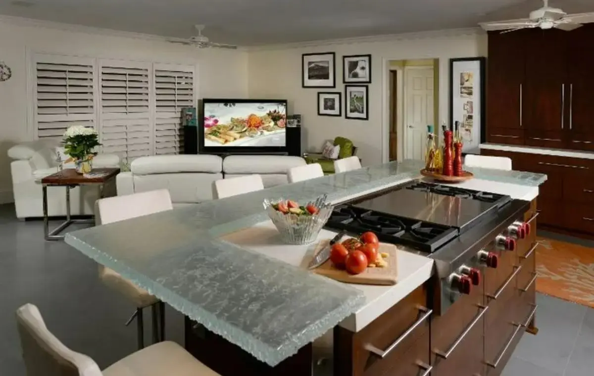 صفحه کابینت شیشه طرح دار برای جزیره ام دی اف قهوه ای