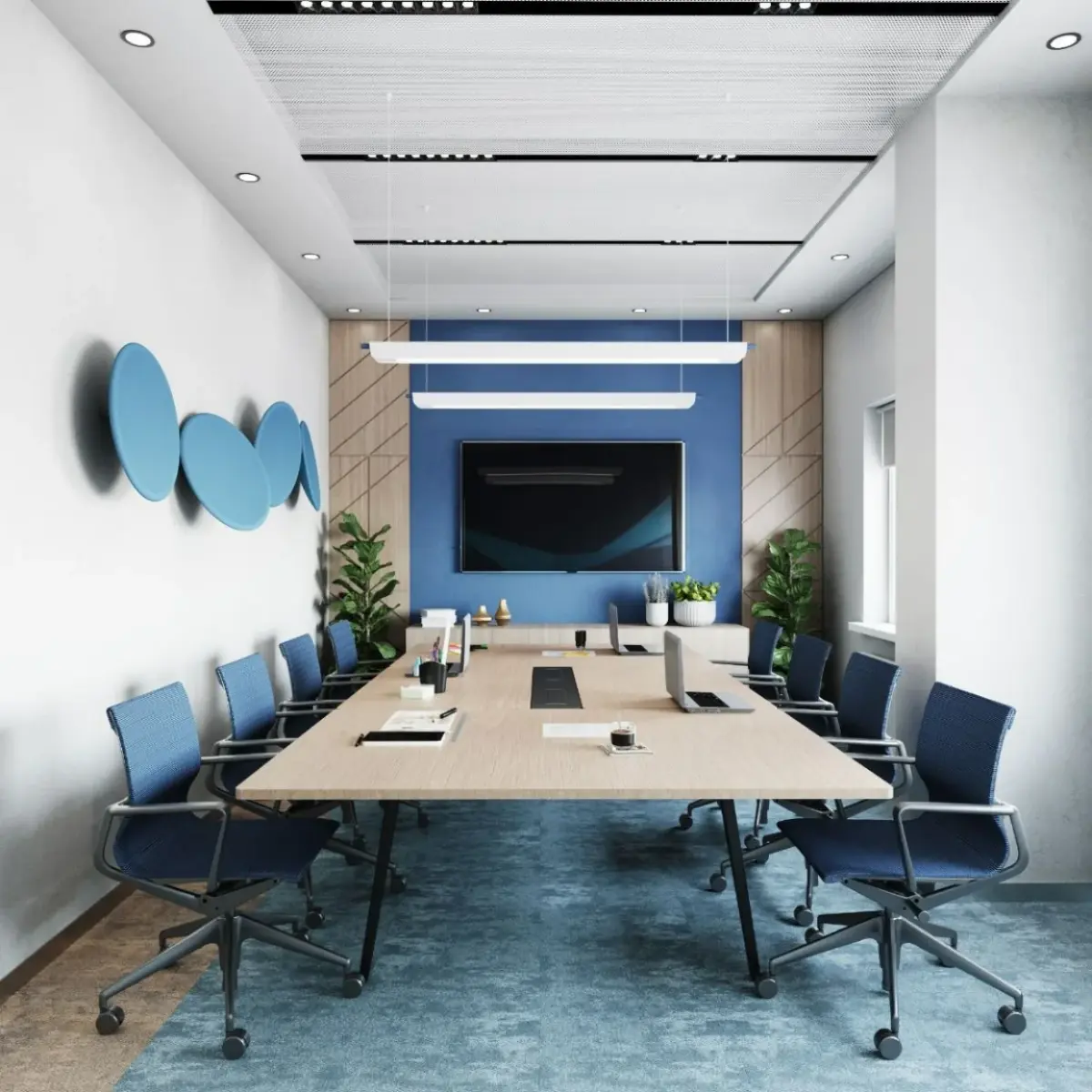 دکوراسیون اداری با صندلی و دیوار آبی و میز چوبی