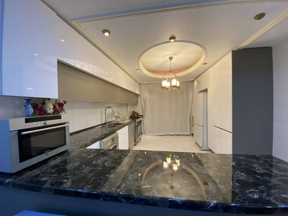 صفحه کابینت گارنت سنگی مشکی