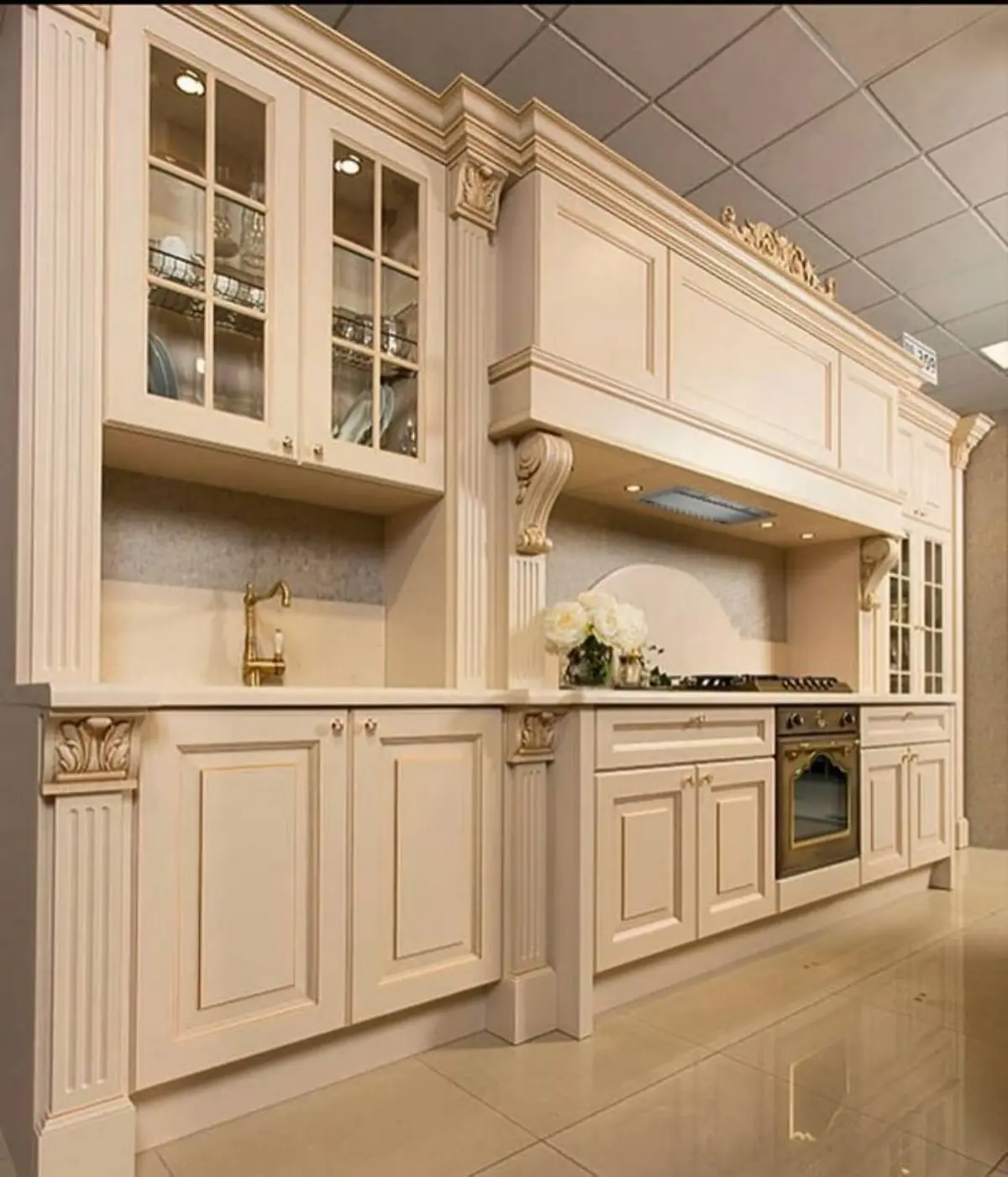 کابینت کلاسیک کرم طلایی