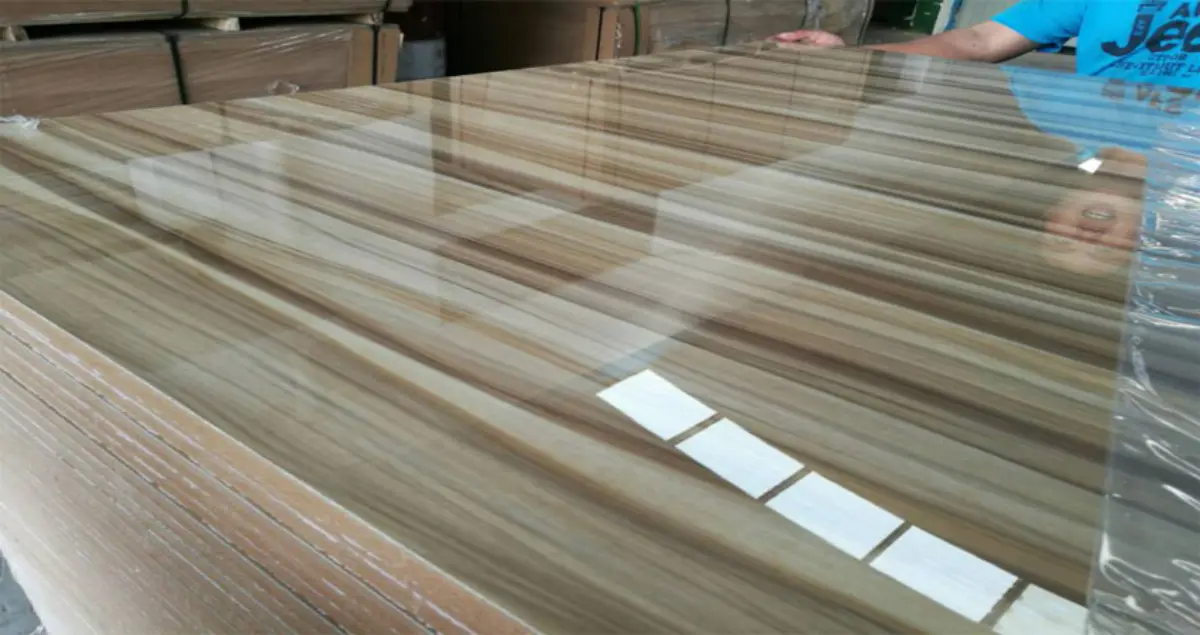 ورق هایگلاس براق طرح چوب