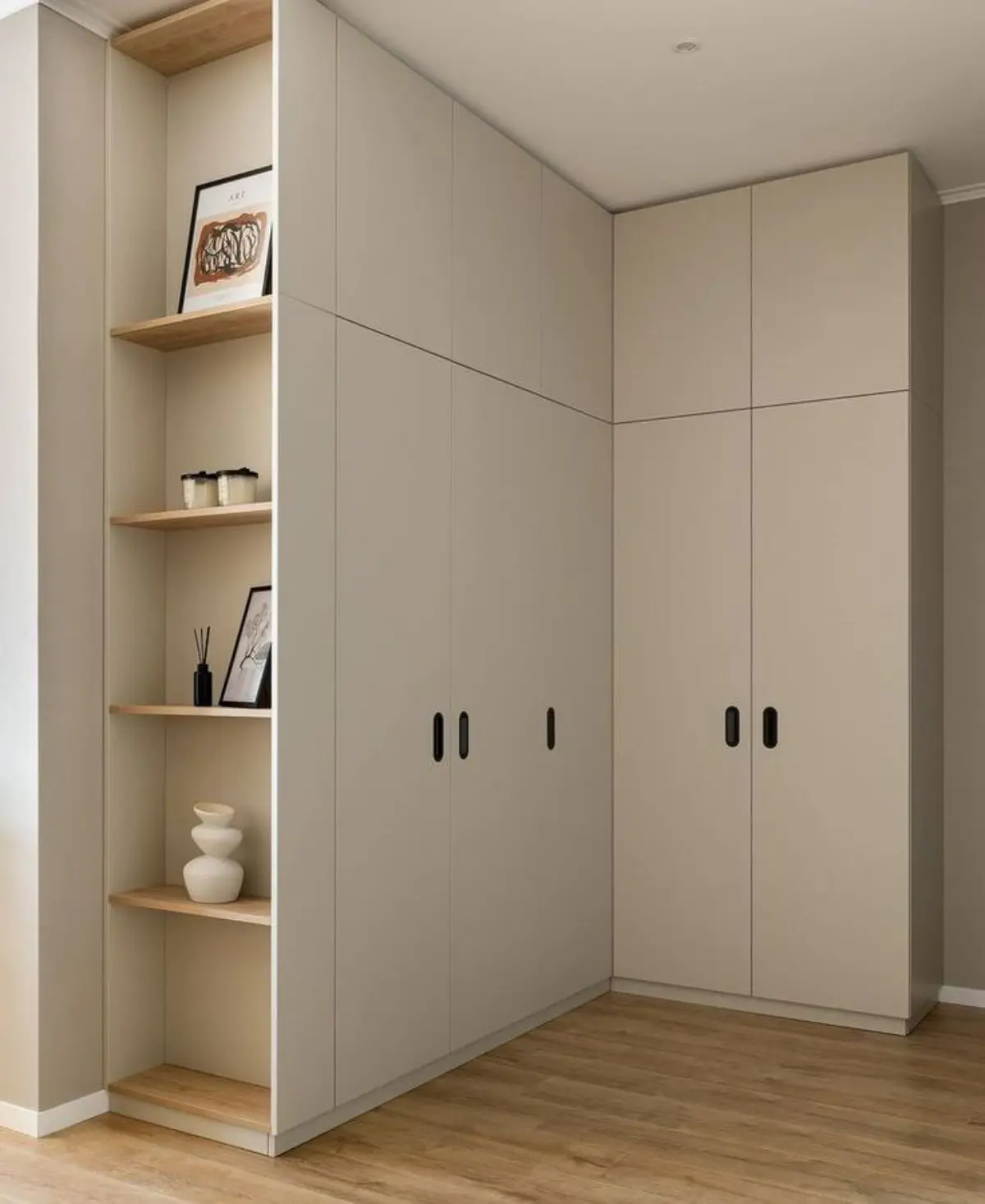 کمد دیواری کنج با کتابخانه در سبک مدرن