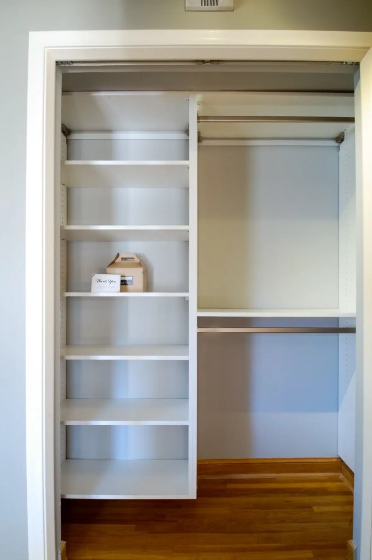 قفسه بندی رگال آویز کمد دیواری